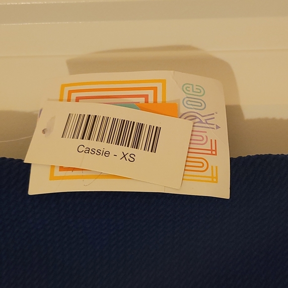 LulaRoe Cassie Skirt - Picture 2 of 4